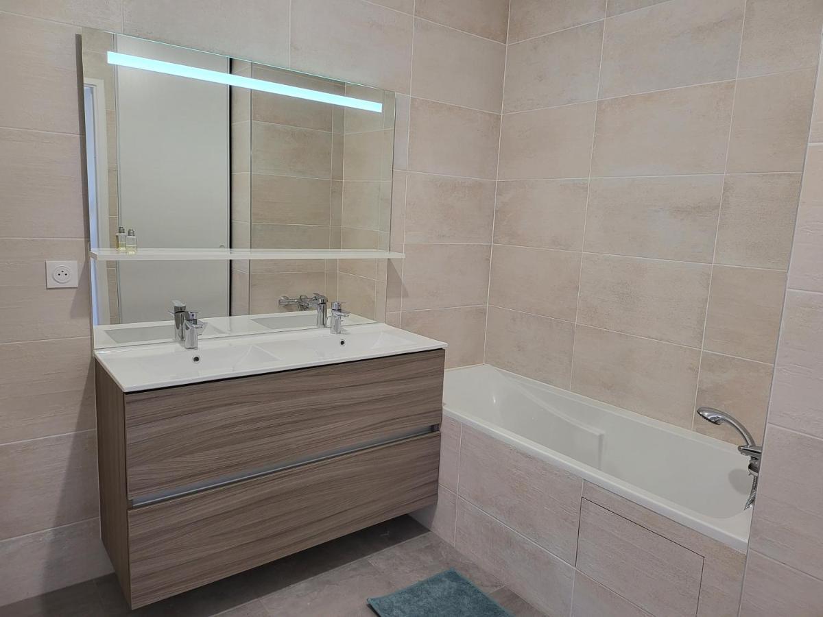 Superbe Appartement A 3Min A Pieds De La Gare Шеси Экстерьер фото