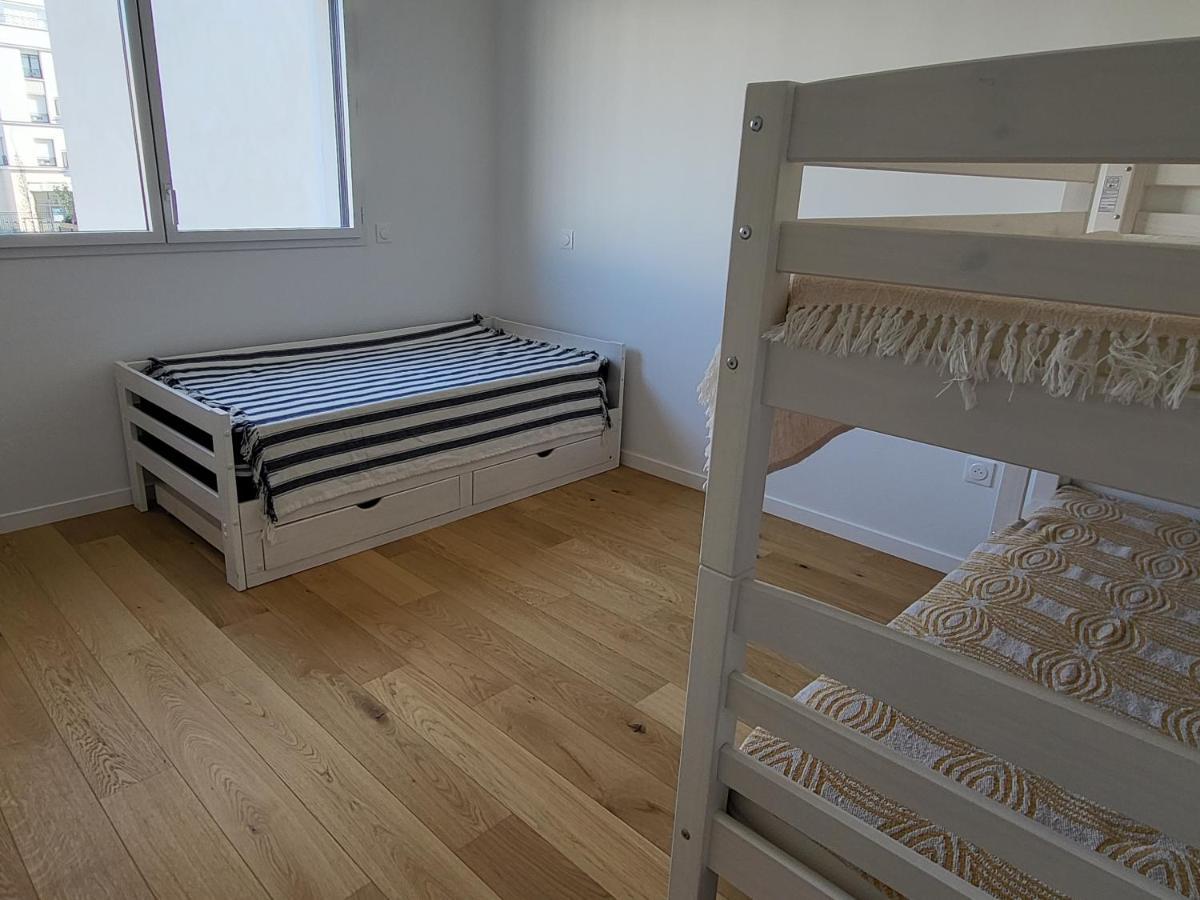 Superbe Appartement A 3Min A Pieds De La Gare Шеси Экстерьер фото